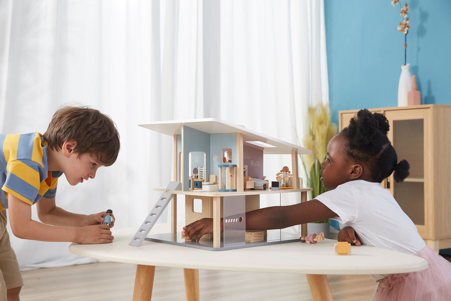 Familia muñecos flexibles madera Polarb