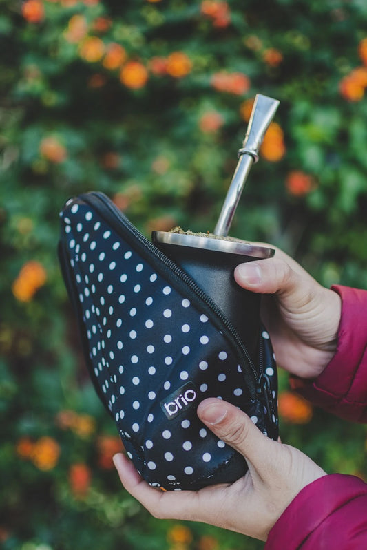 Funda para Mate Neopreno Brio Negra Con Puntitos
